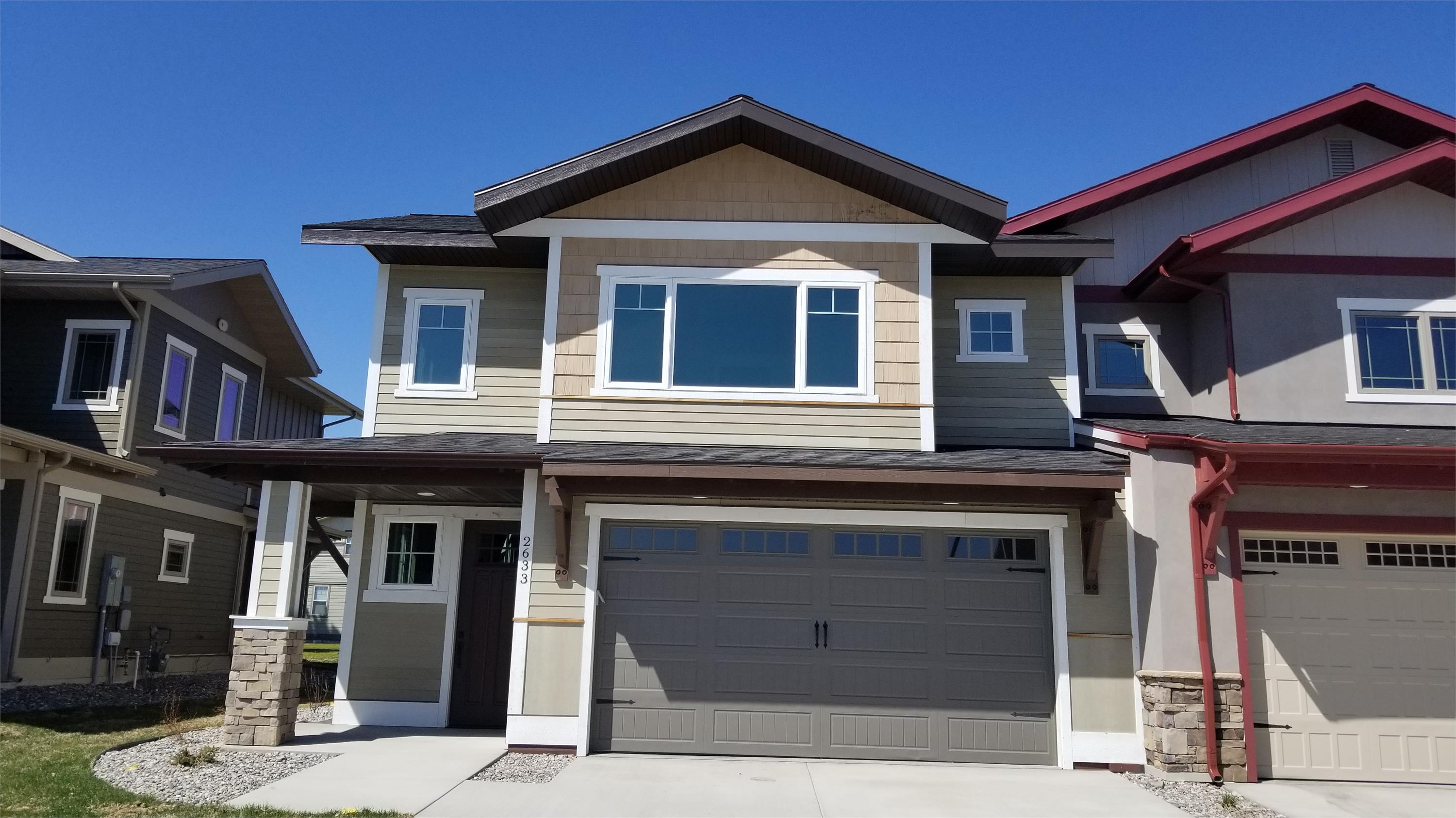 2633 Park Creek Ave.