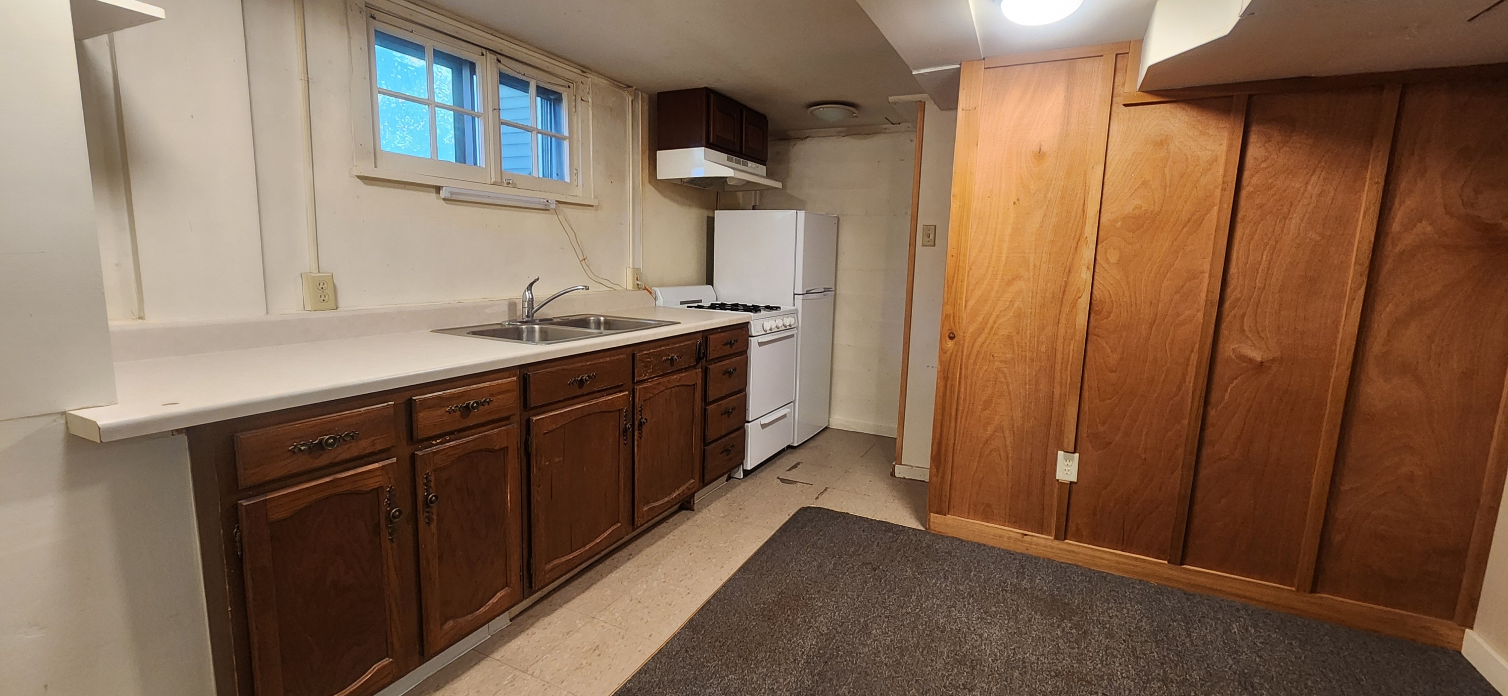 522 West Hayes Street -  B